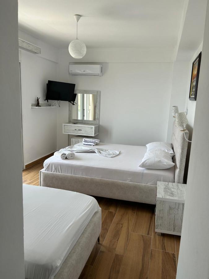 Eri Rooms Саранда Екстер'єр фото