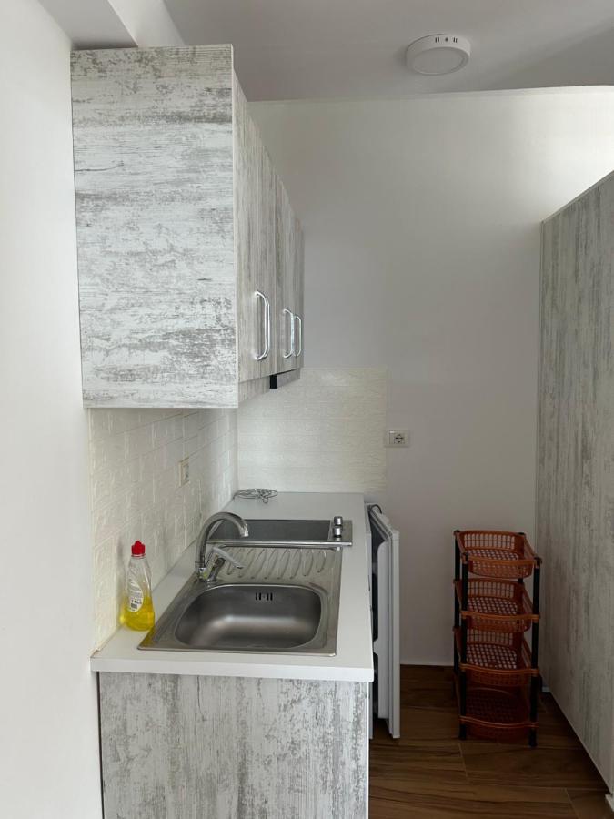 Eri Rooms Саранда Екстер'єр фото