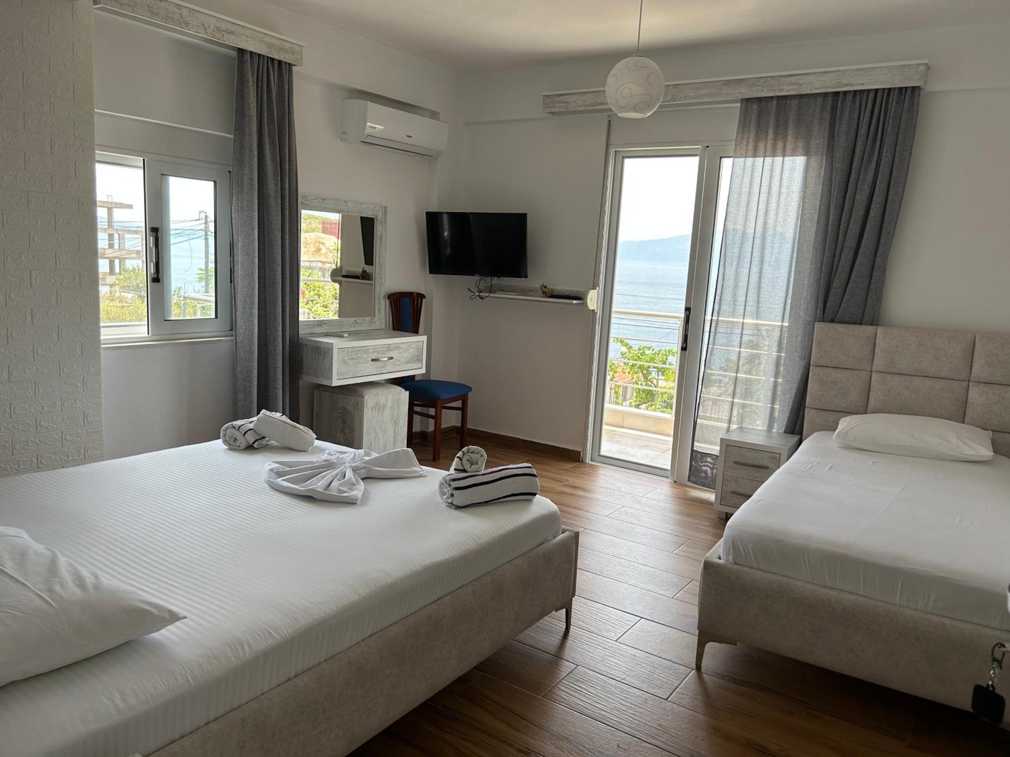 Eri Rooms Саранда Екстер'єр фото